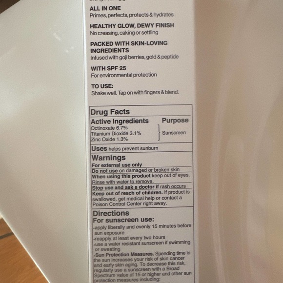 Smashbox HALO healthy glow all in one tinted moisturizer spf25 - Picture 3 of 3